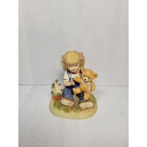 Vintage Denim Days, Homco Figurine 1504  Debbie After Morning Chores